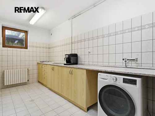 Prodej domu 570 m², pozemek 1464 m²