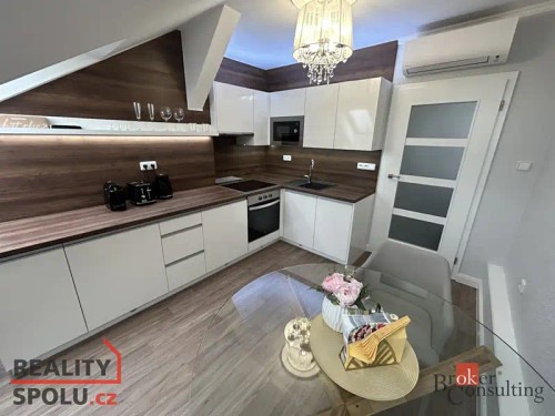 Prodaný  atypický byt 469 m²