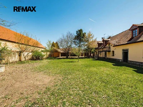 Prodej domu 372 m², pozemek 5995 m²