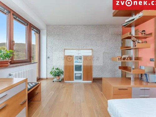 Prodej vily 540 m², pozemek 1300 m²