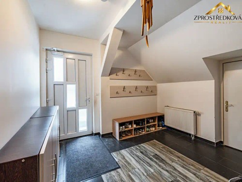 Prodej domu 229 m², pozemek 588 m²