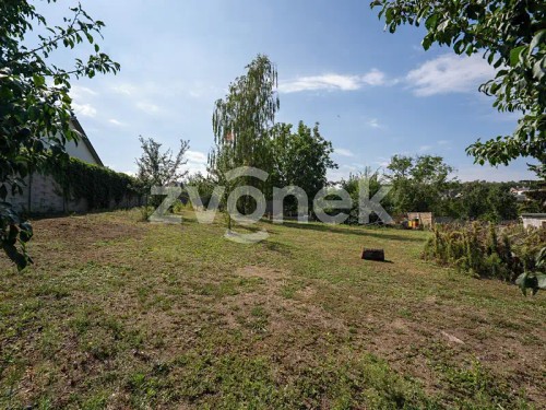 Prodej stavebního pozemku 800 m²