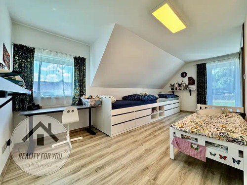 Prodej domu 240 m², pozemek 677 m²