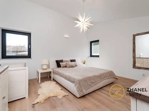 Prodej domu 351 m², pozemek 1603 m²