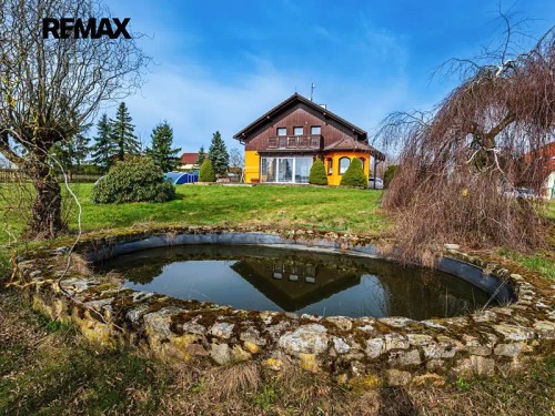 Prodej domu 320 m², pozemek 3335 m²