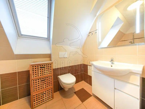 Prodej domu 324 m², pozemek 399 m²