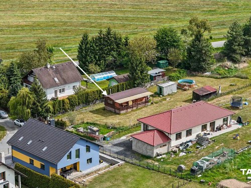 Prodej stavebního pozemku 2561 m²