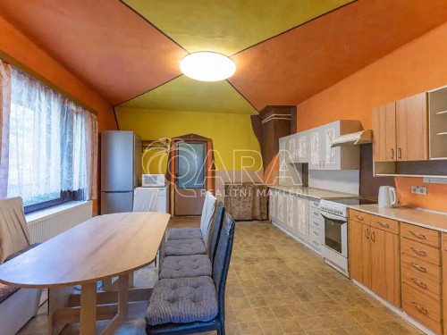 Prodej domu 250 m², pozemek 2899 m²