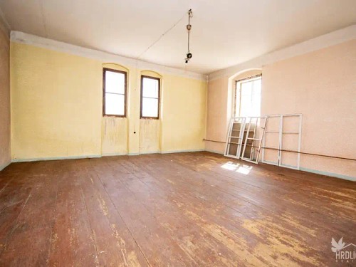 Prodej vily 208 m², pozemek 3304 m²