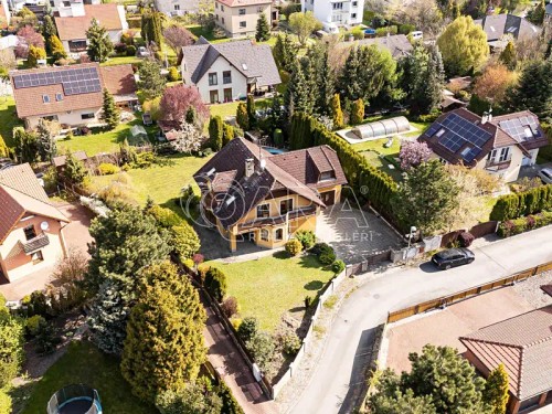 Prodej domu 233 m², pozemek 885 m²