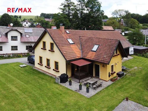 Prodej chalupy 400 m², pozemek 2527 m²