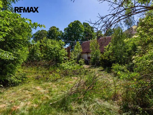 Prodej stavebního pozemku 1677 m²