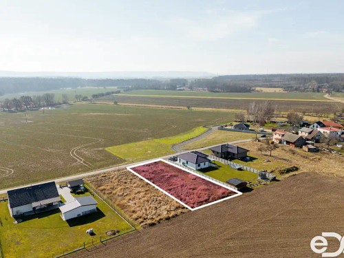 Prodej stavebního pozemku 1136 m²