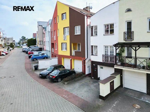 Prodej domu 330 m², pozemek 183 m²