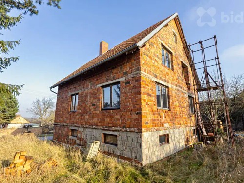 Prodej domu 180 m², pozemek 2023 m²