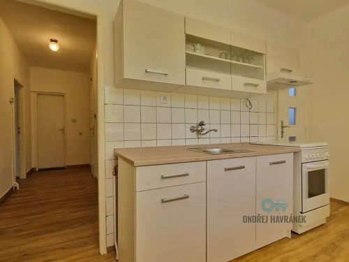 Prodej domu 400 m², pozemek 1968 m²