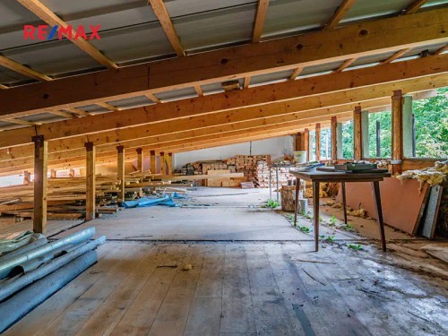 Prodej domu 350 m², pozemek 1401 m²