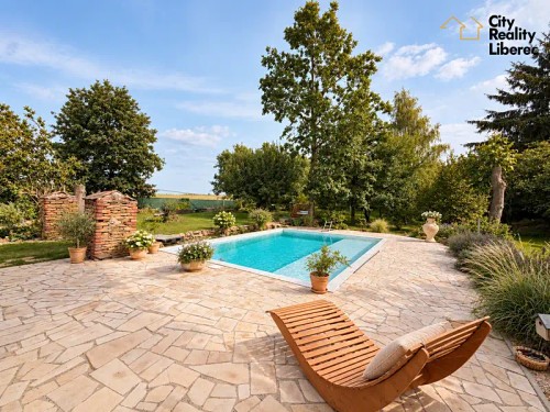 Prodej domu 230 m², pozemek 1807 m²