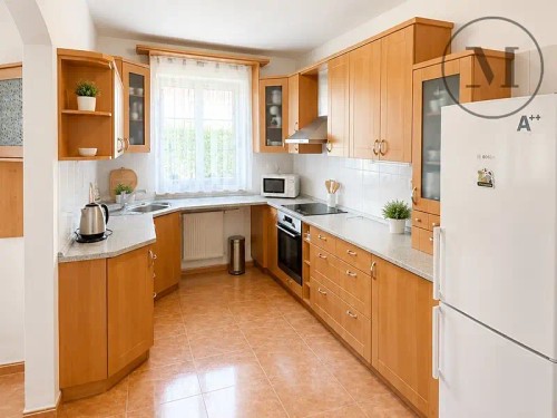 Prodej domu 182 m², pozemek 1078 m²
