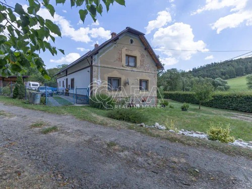 Prodej domu 250 m², pozemek 2899 m²