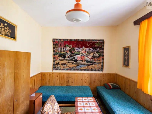 Prodej zemědělské usedlosti 200 m², pozemek 67408 m²