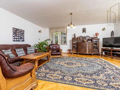 Prodej domu 568 m², pozemek 1309 m²