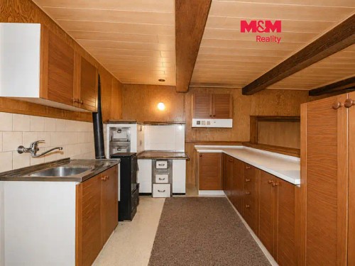 Prodej chalupy 144 m², pozemek 185 m²