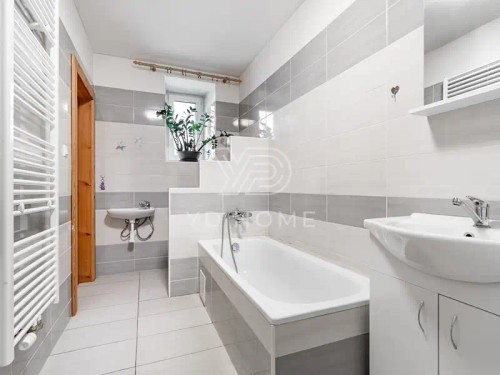 Prodej bytu 3+kk 66 m²