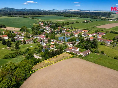 Prodej stavebního pozemku 2590 m²