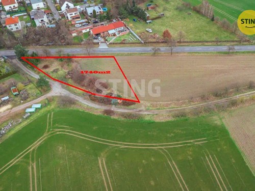 Prodej stavebního pozemku 1740 m²