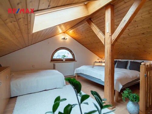 Prodej vily 296 m², pozemek 349 m²