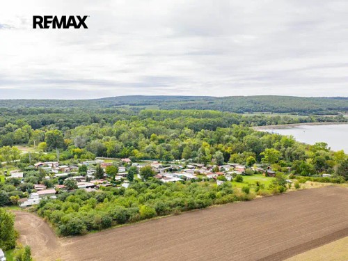 Prodej stavebního pozemku 6037 m²