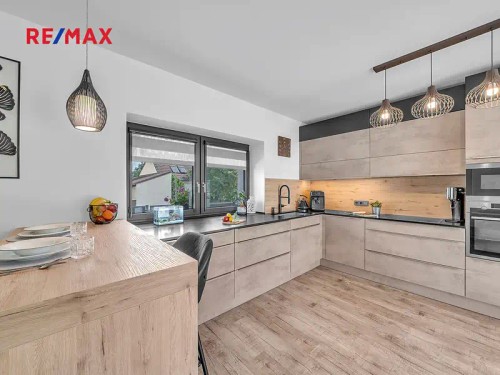 Prodej domu 197 m², pozemek 573 m²