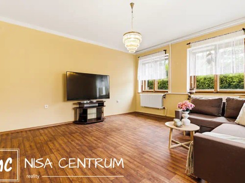 Prodej domu 220 m², pozemek 1945 m²