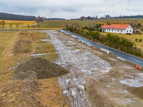 Prodej stavebního pozemku 927 m²