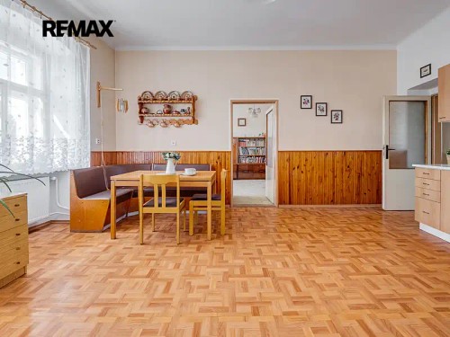 Prodej domu 200 m², pozemek 1223 m²