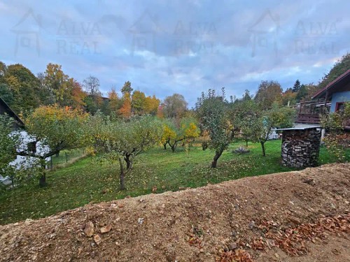 Prodej stavebního pozemku 836 m²