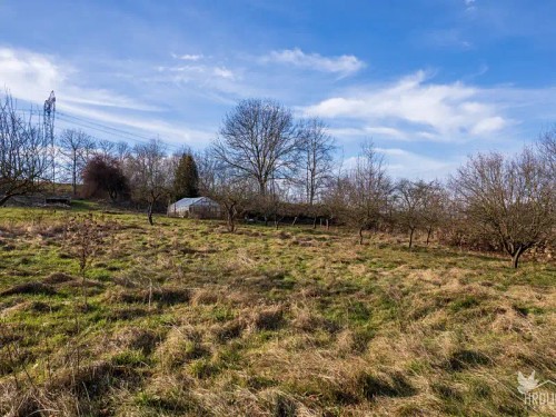 Prodej stavebního pozemku 1915 m²