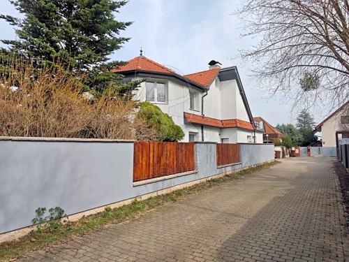 Prodej domu 298 m², pozemek 730 m²