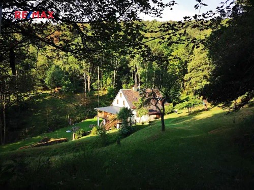 Prodej chalupy 300 m², pozemek 4419 m²