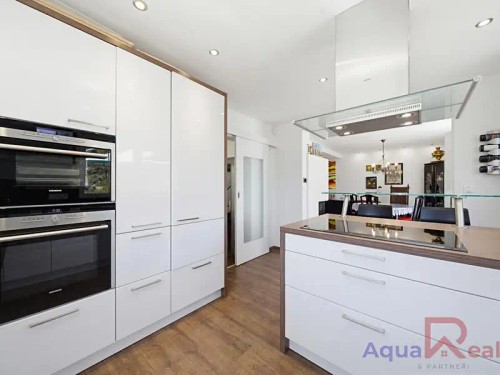 Prodej domu 250 m², pozemek 4306 m²