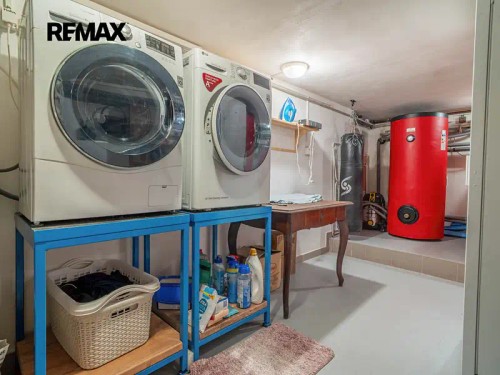 Prodej vily 296 m², pozemek 349 m²