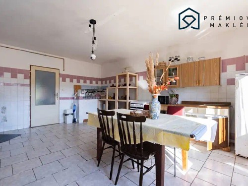 Prodej domu 300 m², pozemek 1322 m²