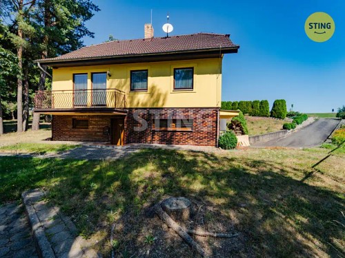 Prodej domu 256 m², pozemek 985 m²