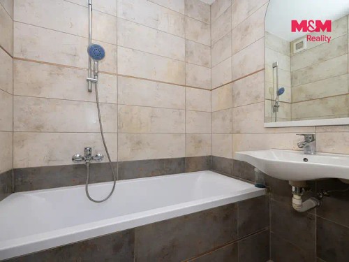 Prodej bytu 3+1 61 m²