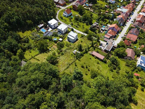 Prodej stavebního pozemku 1276 m²
