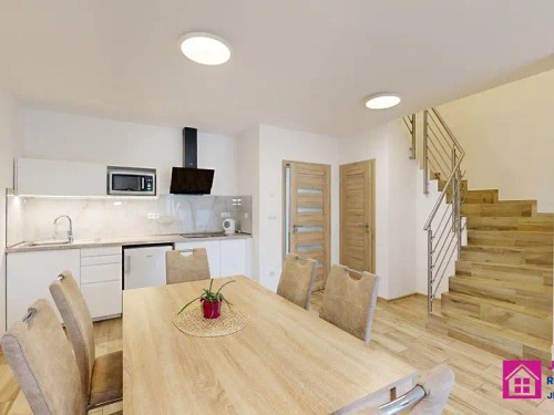 Prodej domu 214 m², pozemek 305 m²