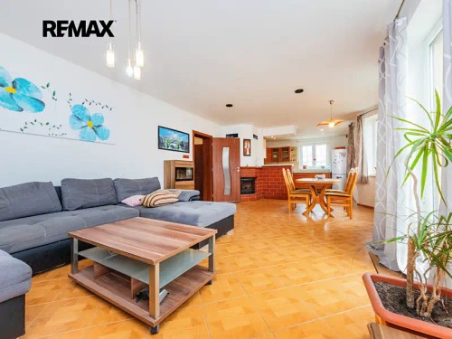 Prodej domu 178 m², pozemek 2045 m²