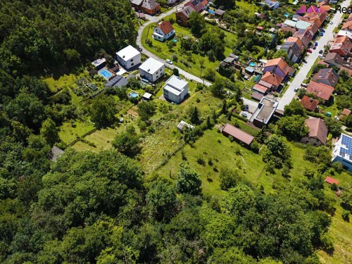 Prodej stavebního pozemku 1276 m²