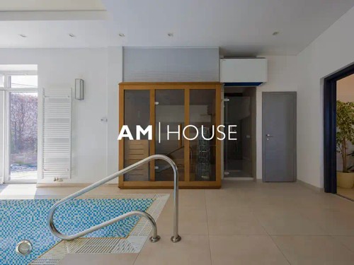 Prodej domu 330 m², pozemek 1277 m²